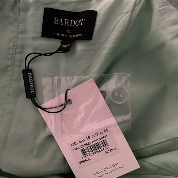 Bardot Kiah Corset Mini Dress in Green Floral - Picture 8 of 8